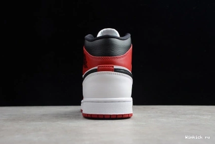 1 JORDAN “CHICAGO” MID AIR 0809